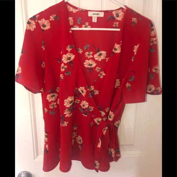 Top - Picture 1 of 1